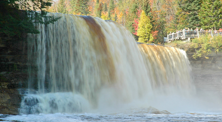 Curtis Attractions | Upper Tahquamenon Falls